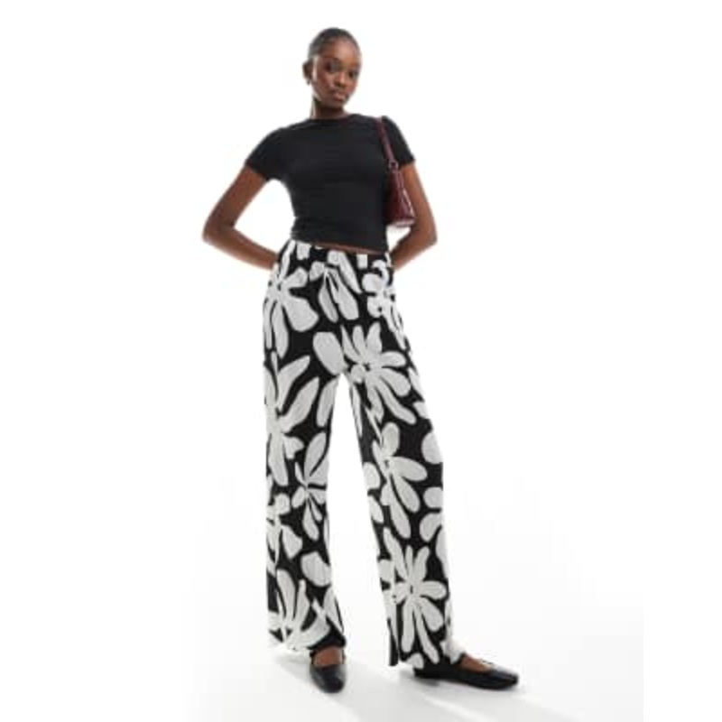 Vero Moda Tall high waist wide leg plisse pants in black and white floral print