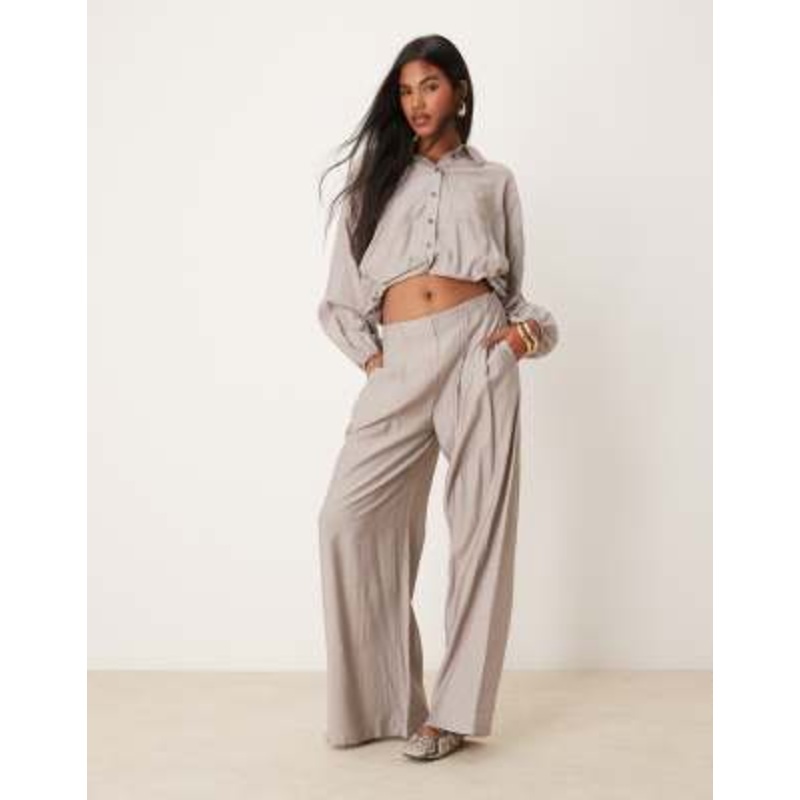 Vila cropped bubble hem shirt and super wide leg pants set in gray