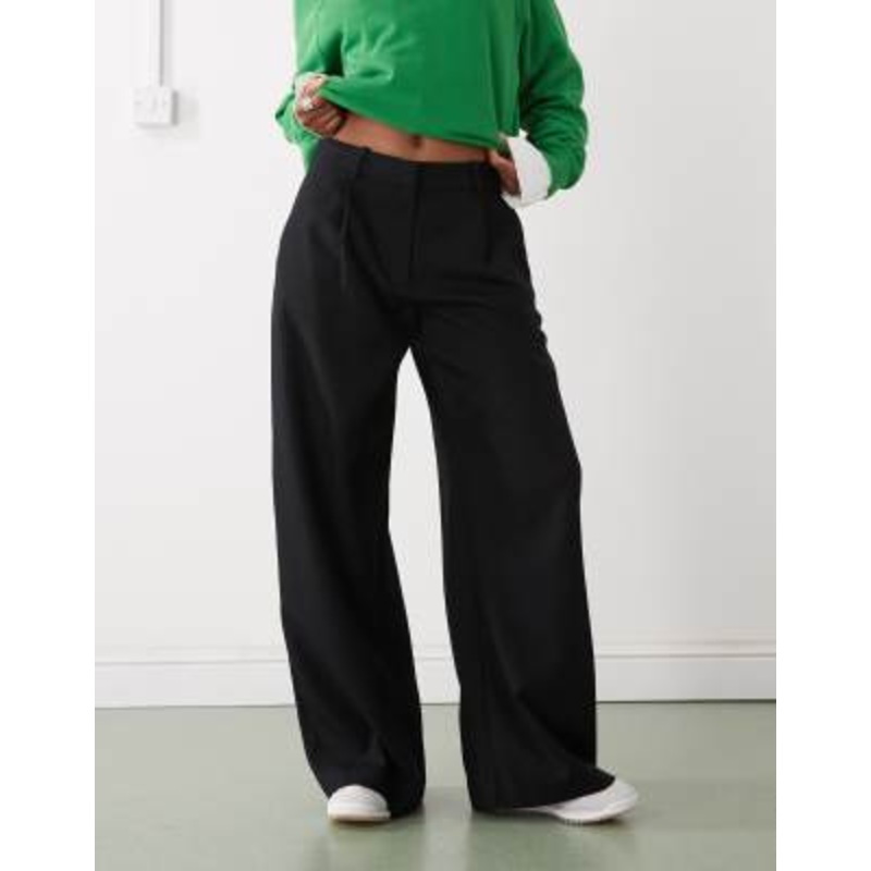Weekday Dara low waist wide leg pants with front pleats in black