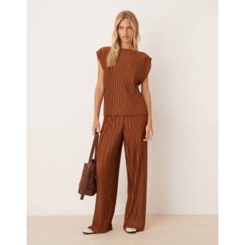 Vila slash neck plisse top and wide leg pants set in bronze