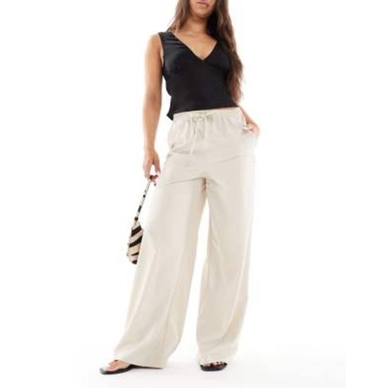 Wednesday’s Girl wide leg slouchy pants in beige