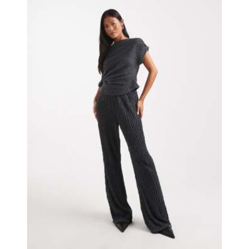 Vero Moda Petite textured jersey off the shoulder drapey top and wide leg pants set in asphalt gray