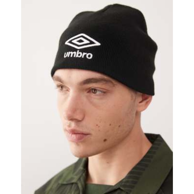 Umbro basic beanie in black