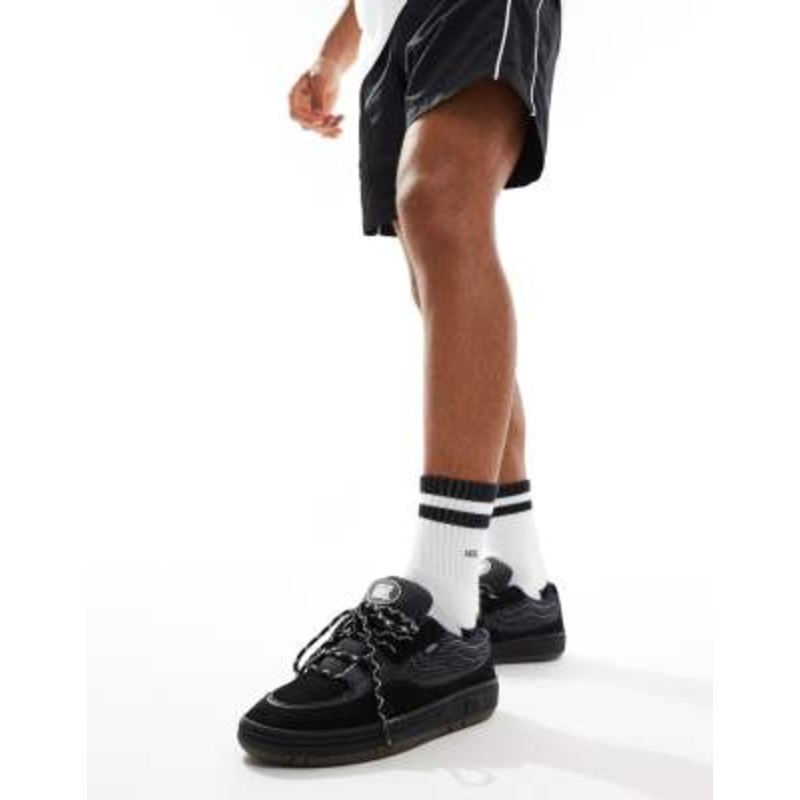 Vans Speed sneakers with purple details in black