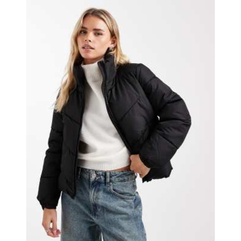 Vero Moda Petite puffer jacket in black