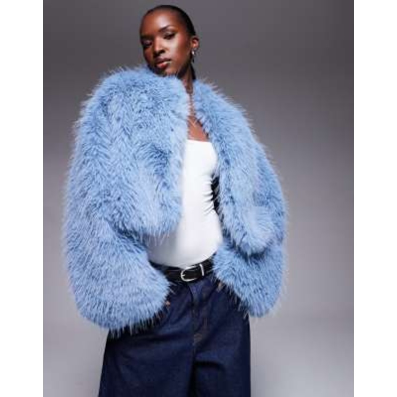 Aria Cove faux fur wide sleeves cropped jacket in blue