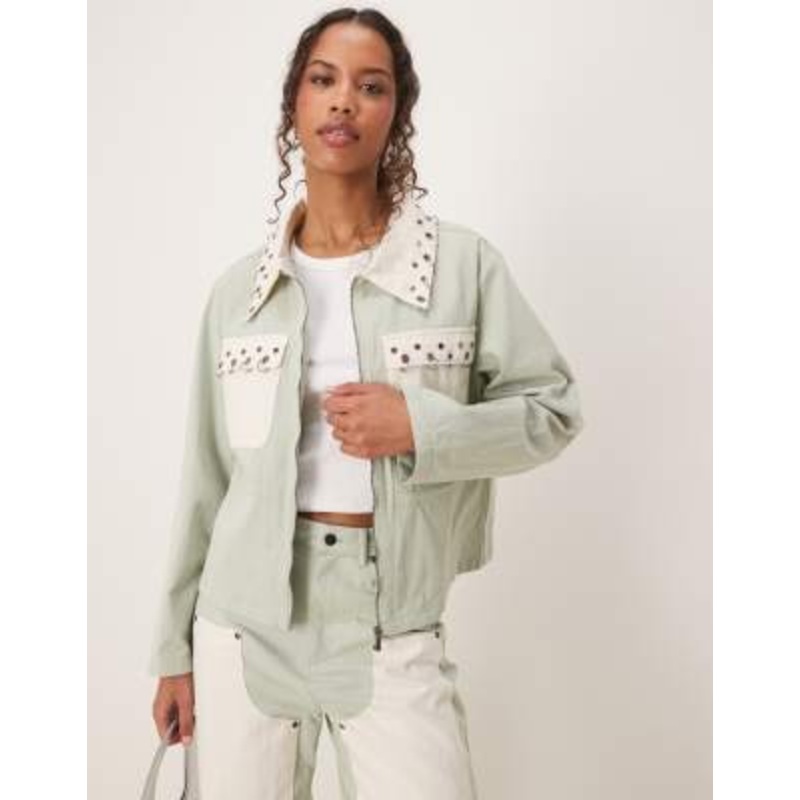 Ghospell contrast denim jacket in light green