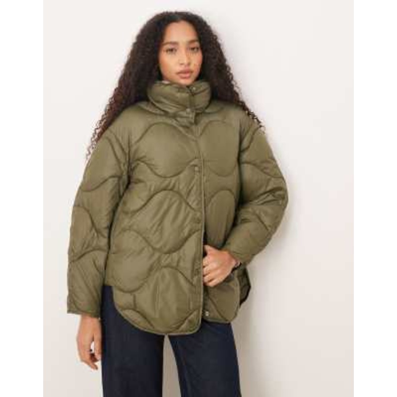 JJXX oversized quilted jacket with high neck in green