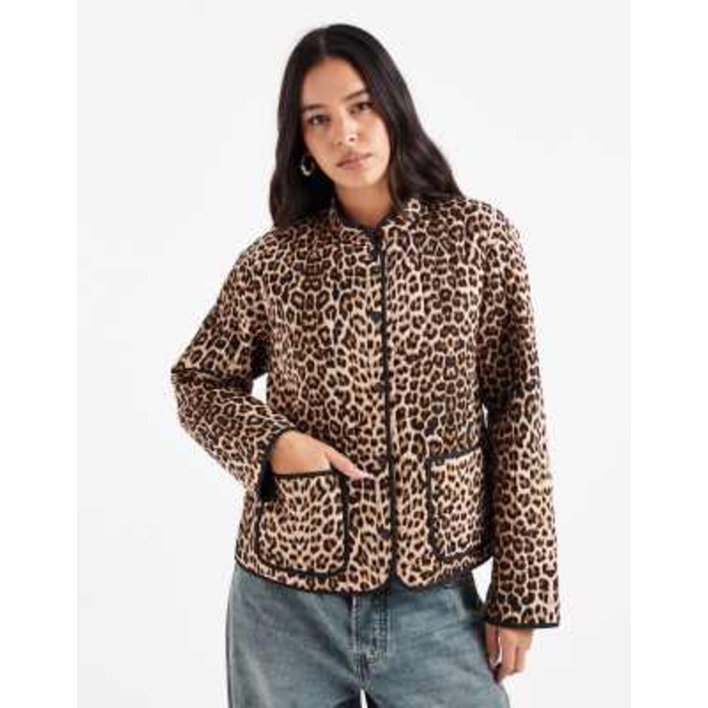 Vero Moda quilted jacket in leopard print