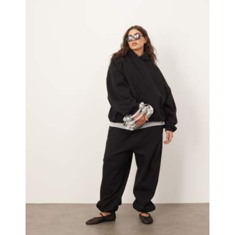 ARRANGE Curve oversized premium heavyweight sweatpants with cuffs and heavyweight hoodie set in black