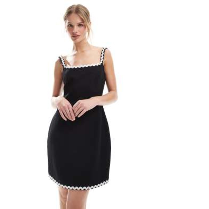 4th & Reckless linen look square neck contrast ric rac trim mini dress in mono