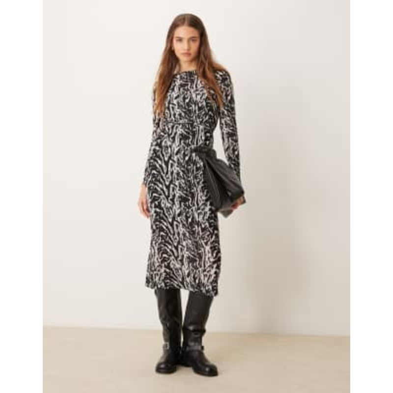 Vila plisse boat neck midi dress in mono animal print