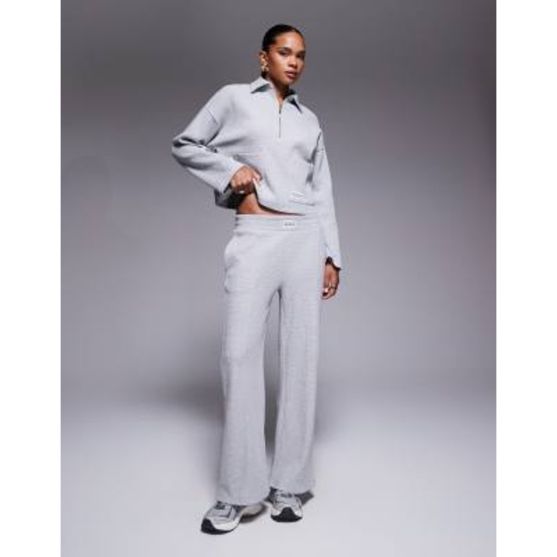 Weekend Collective waffle set in gray