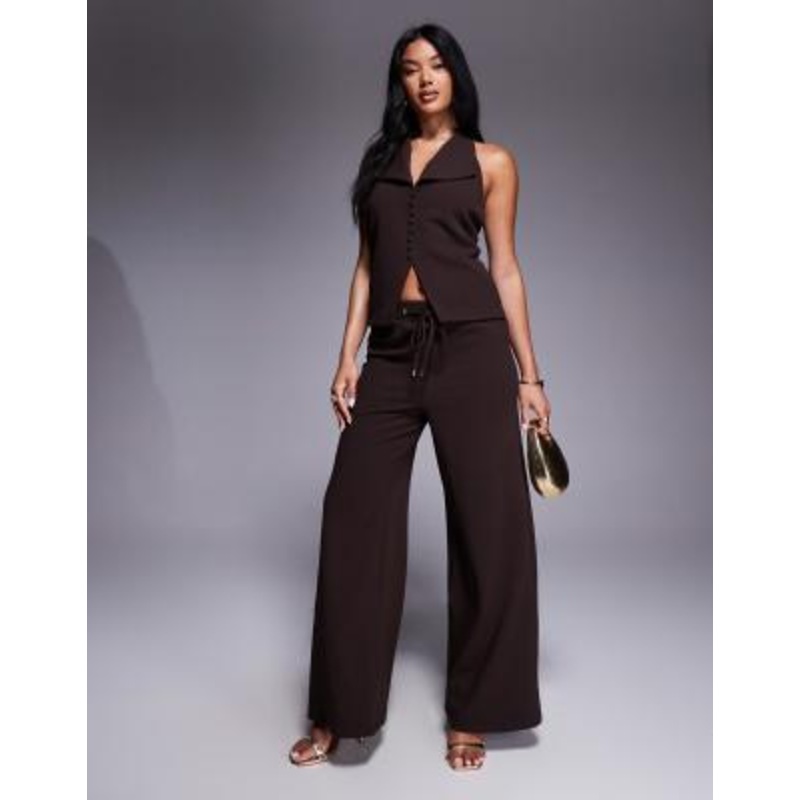 River Island set in dark brown