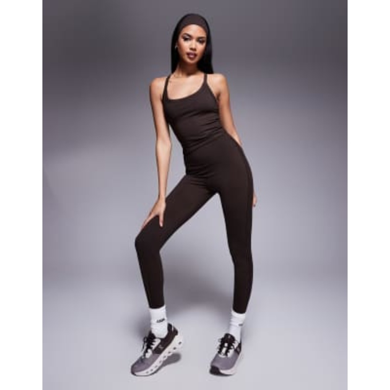 4505 Icon soft touch set in chocolate