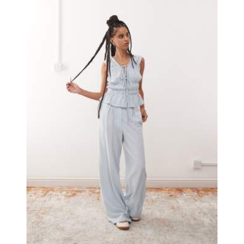 Reclaimed Vintage linen blend set in powder blue