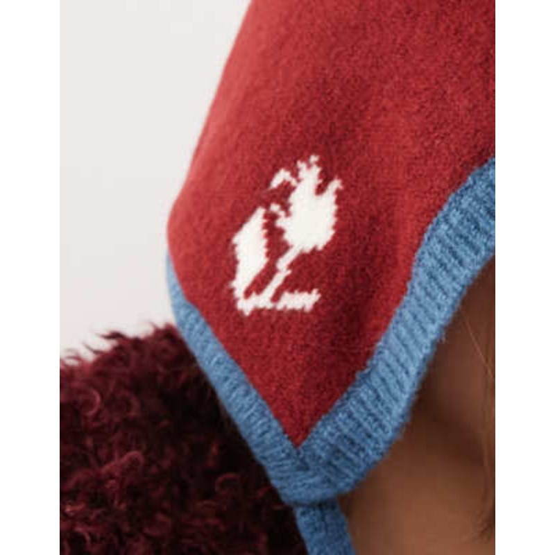 Reclaimed Vintage bonnet and handwarmers set with floral print in red and blue