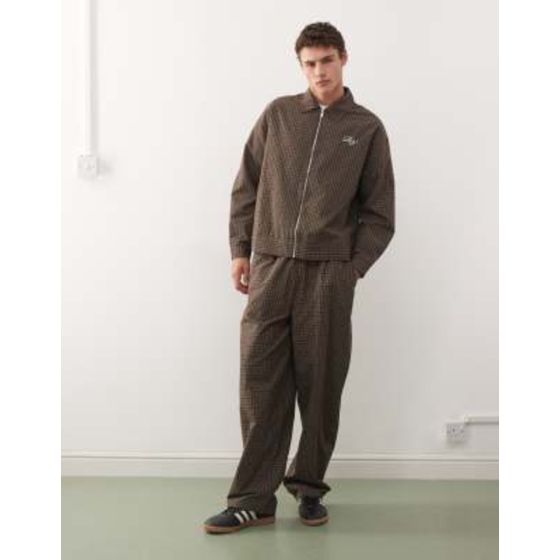 Reclaimed Vintage set in brown check