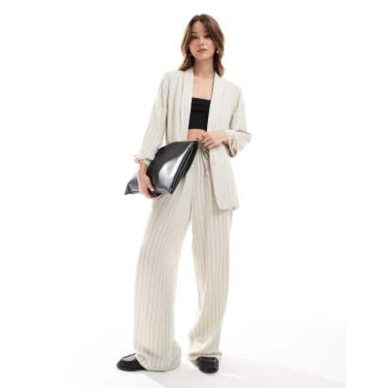Pieces linen touch ruched sleeve blazer set in birch cream and black stripe