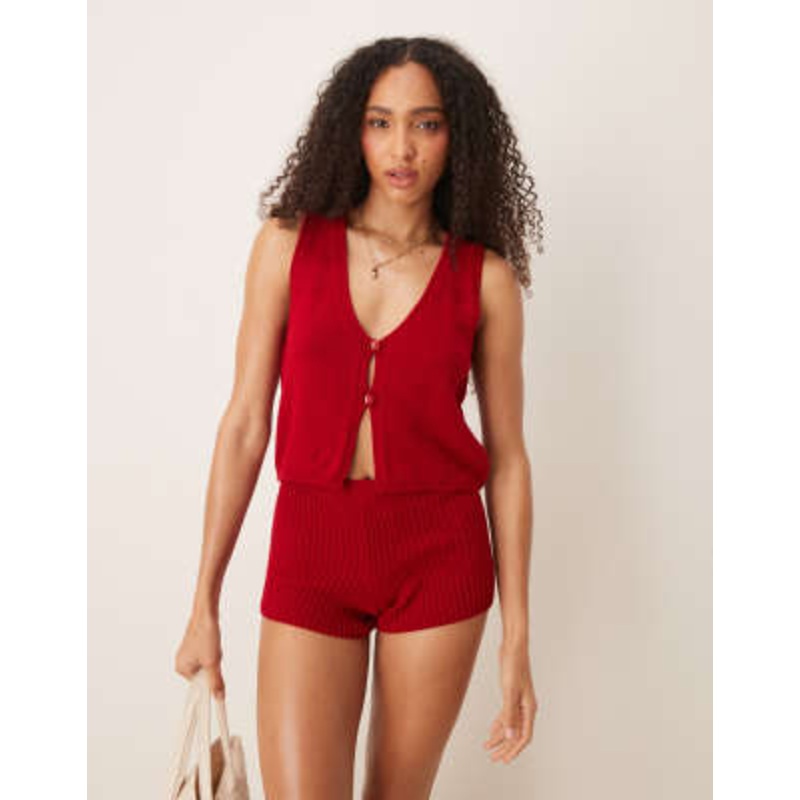 DESIGN Bianca buttoned set in red