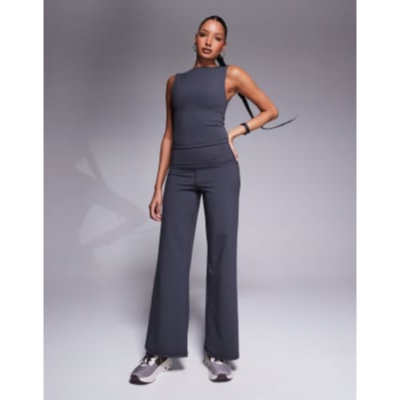 4505 Icon soft touch yoga set in iron gray