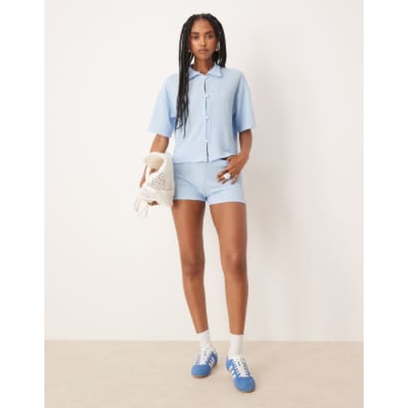 DESIGN broderie set in blue/cherry print