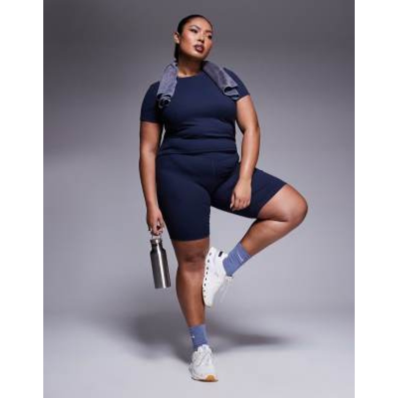 4505 Curve Icon soft touch yoga set in midnight navy