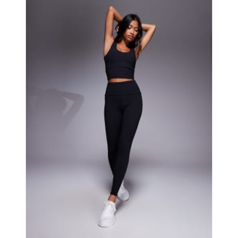 4505 Yoga soft touch set in black