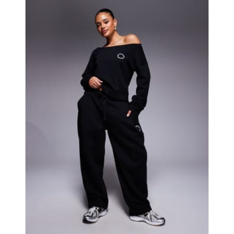 Weekend Collective set with seam detailing in black