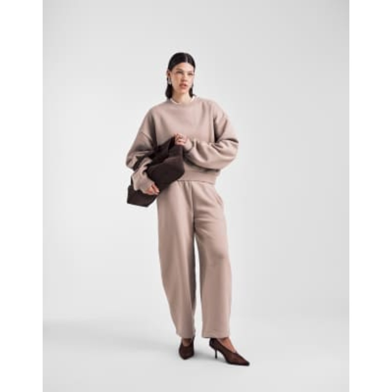 DESIGN brushback set in mocha taupe