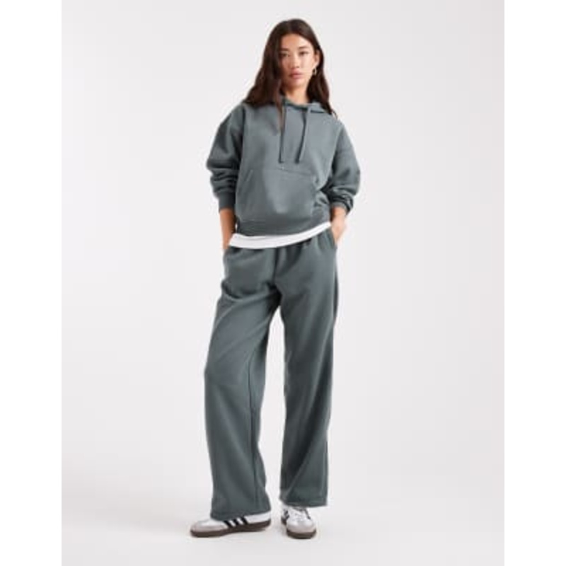 ONLY sweats set in green