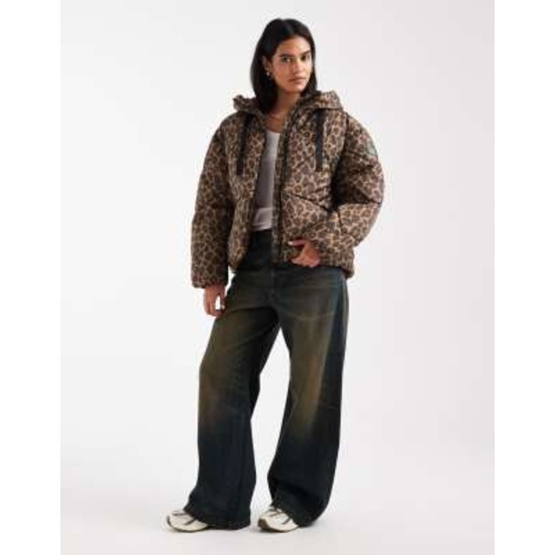 ONLY short puffer coat in leopard print