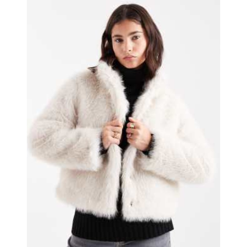 Vero Moda super soft faux fur short coat in cream