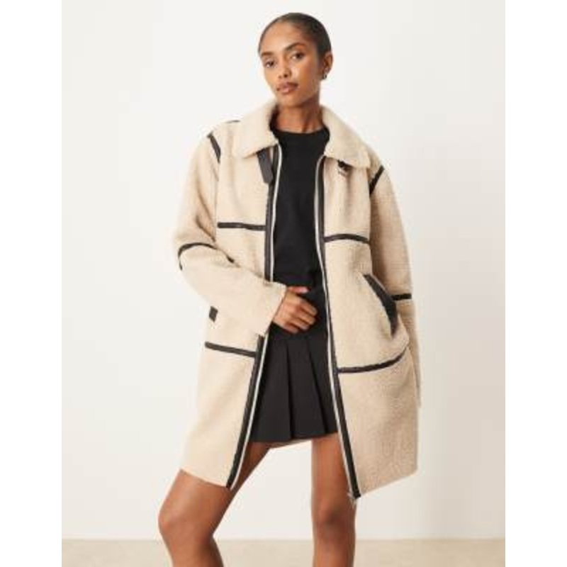 JDY borg contrast piping coat in cream