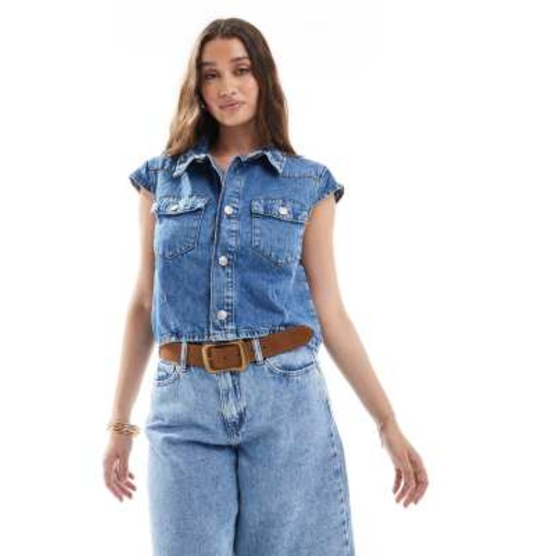 Pieces cap sleeve cropped denim top in medium blue denim