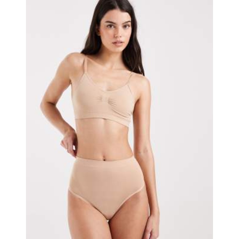 Perfect Secrets medium shaper thong in cappuccino