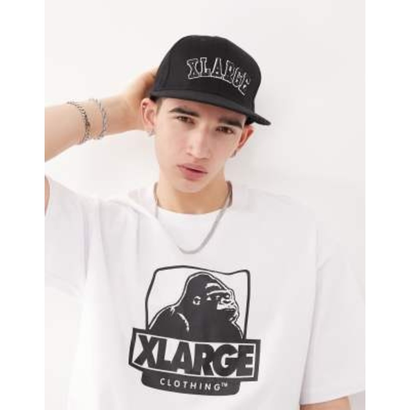 XLARGE snapback cap with round logo in black