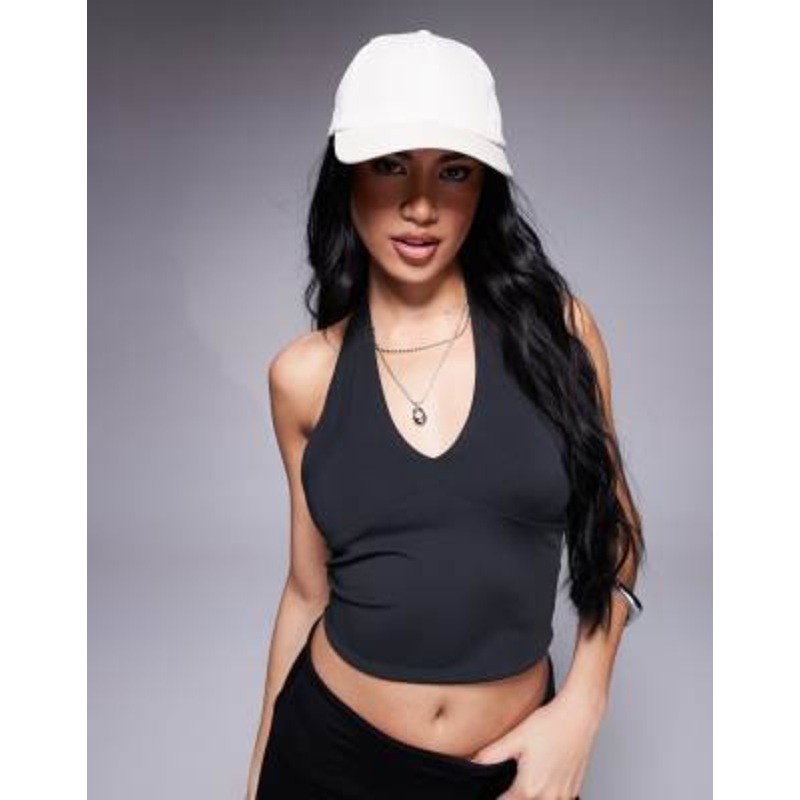 4505 studio graphic hat in parchment