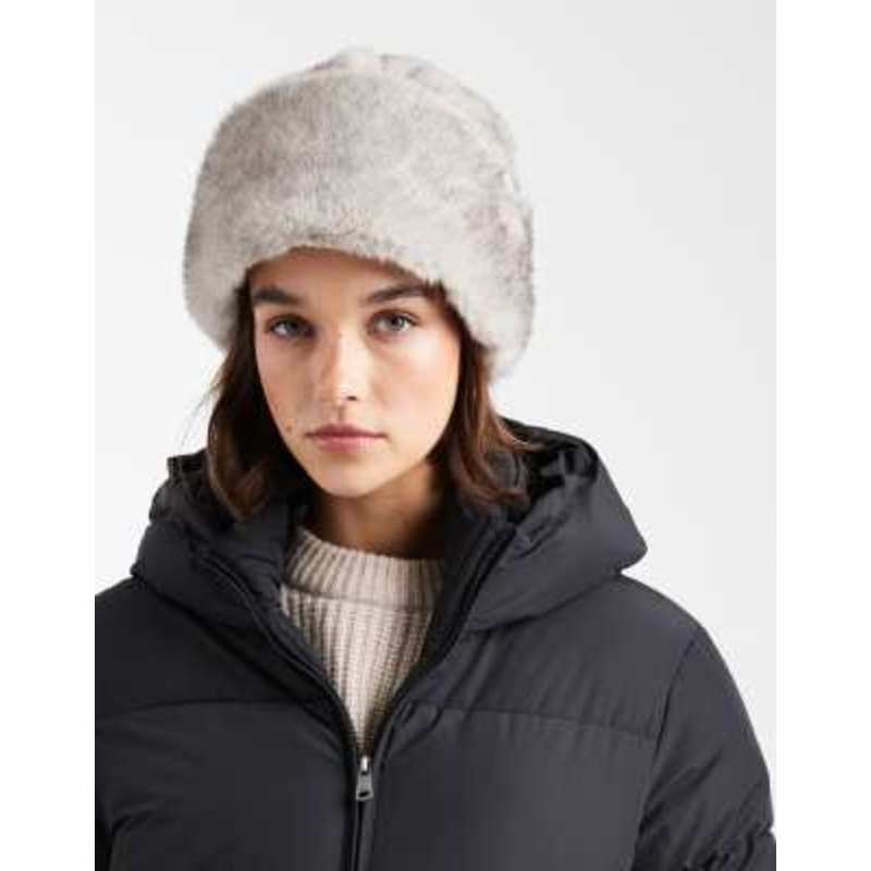 Pieces faux fur fluffy bucket hat in beige