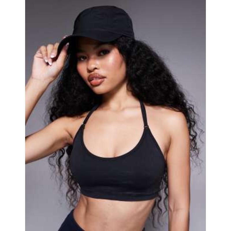 4505 running cap with adjustable toggle in black