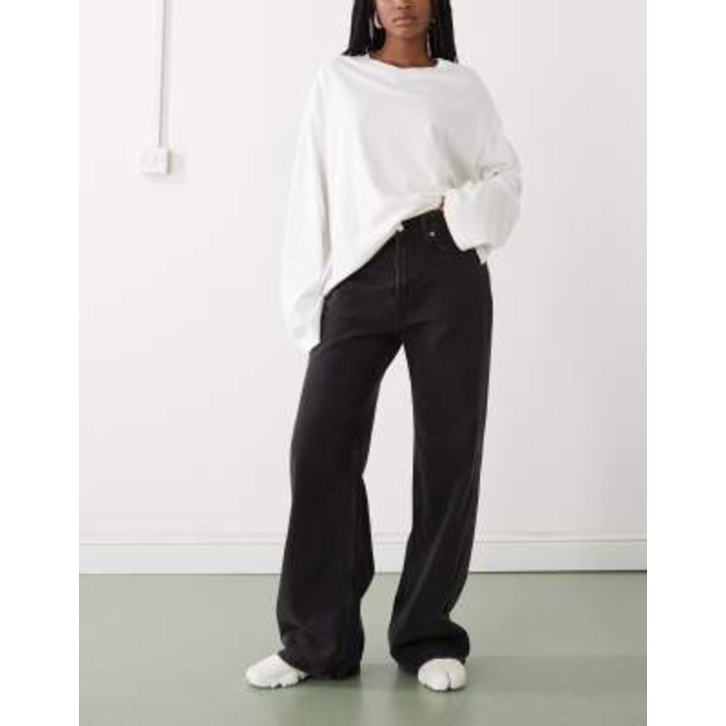 Weekday Missy low waist baggy fit jeans in black wash