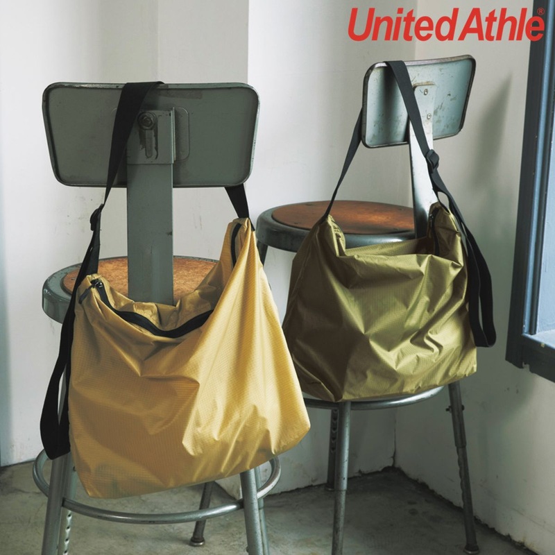 United Athle Light Nylon Shoulder Bag