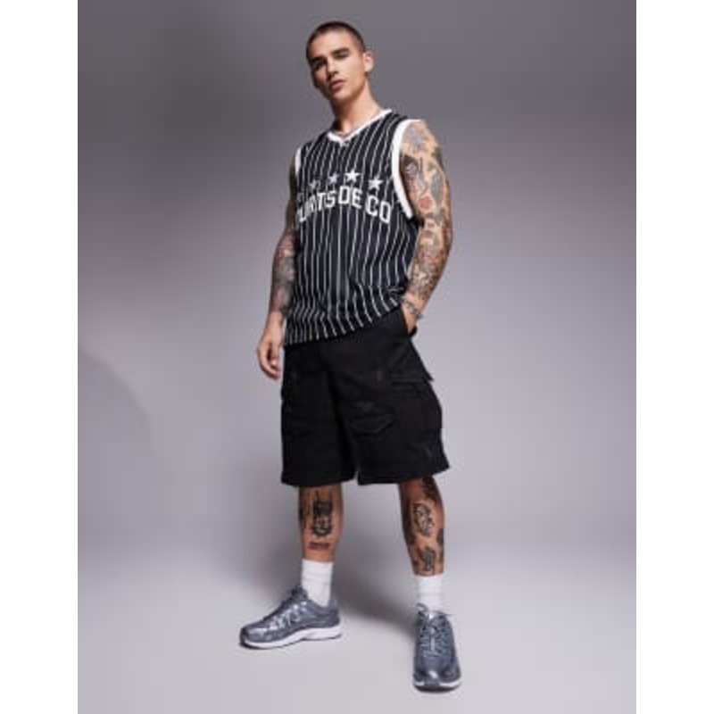 Courtside baggy distressed cargo shorts in black camo