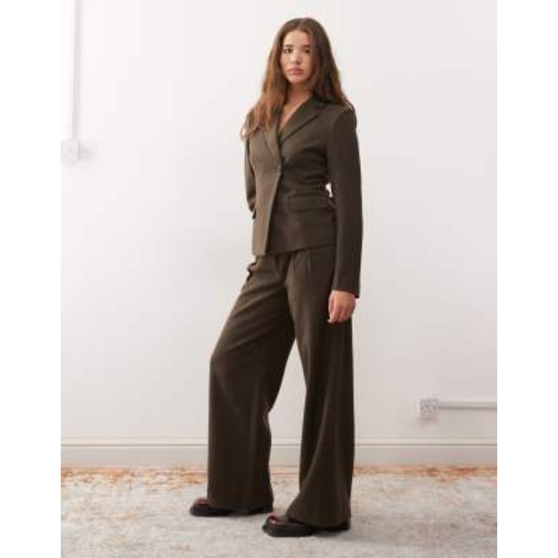 Reclaimed Vintage tailored baggy pants in brown – part of a set