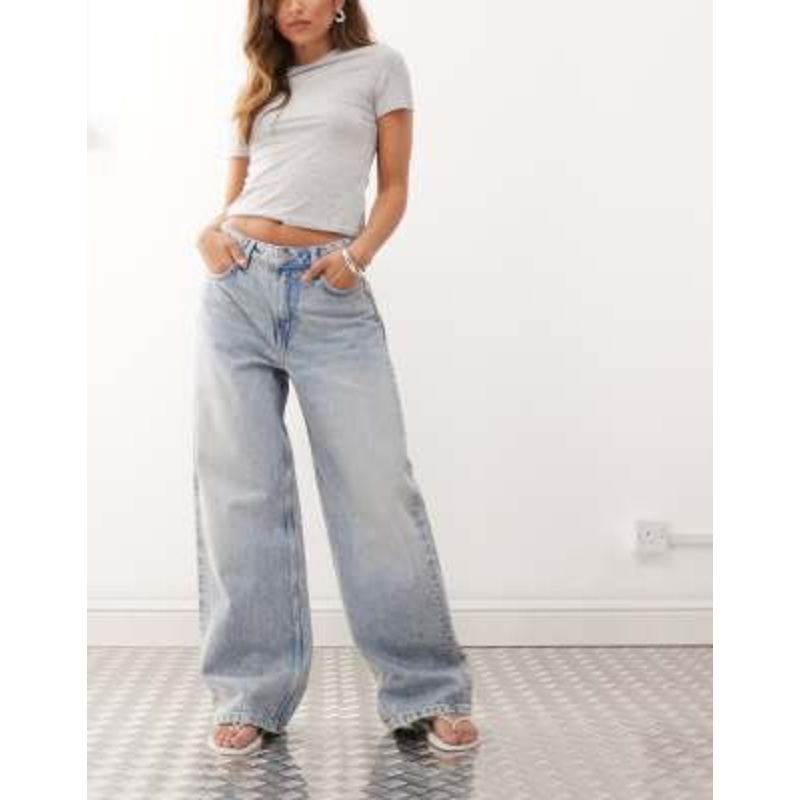 Weekday Missy low waist loose fit jeans in vintage blue wash