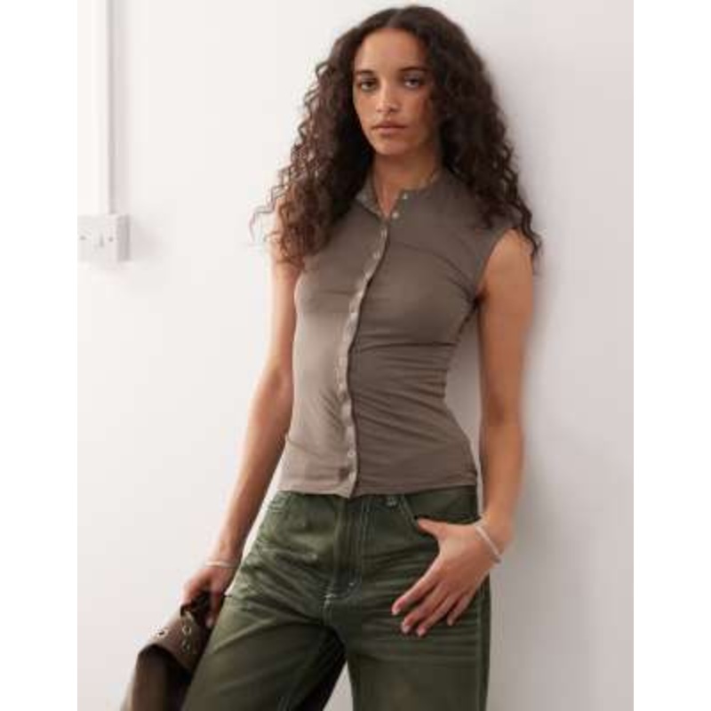 Weekday button front top in dark mole