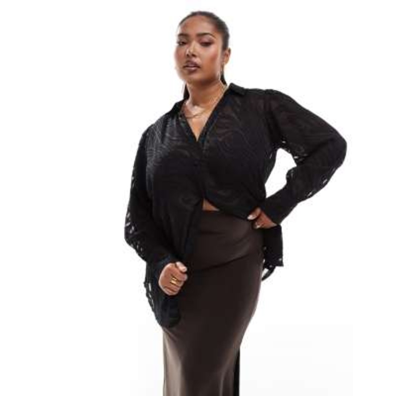 Yours sheer burnout shirt in black