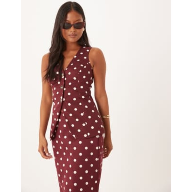 Nobody’s Child Petite Theta longline vest in brown polka dots – part of a set