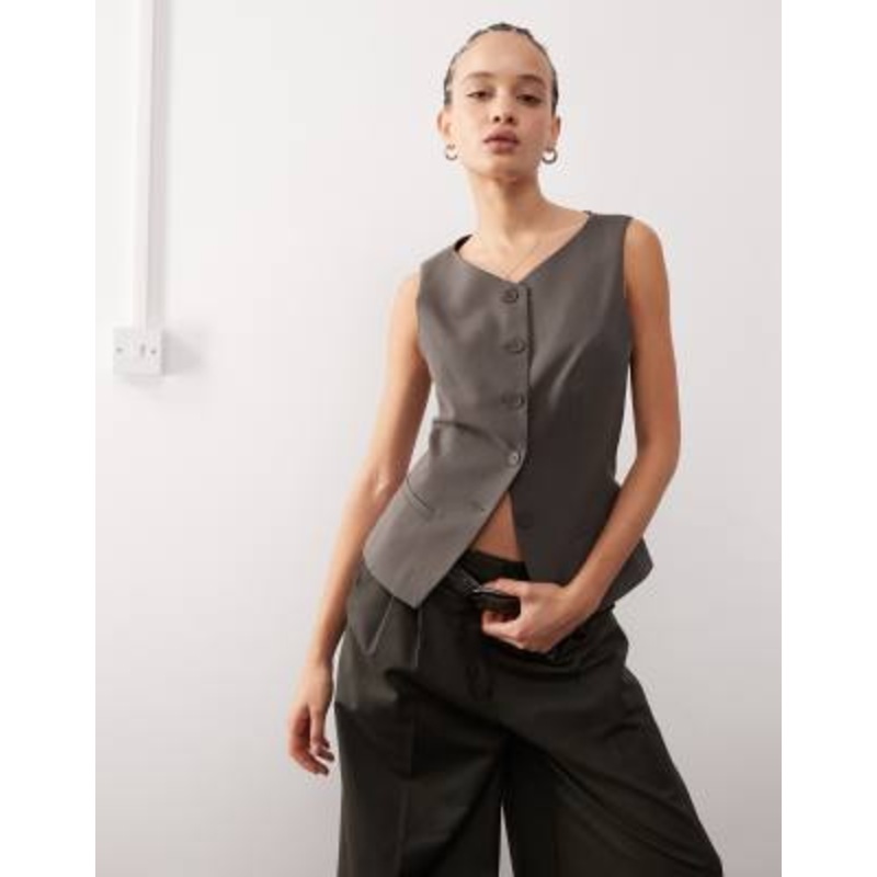 Weekday Cobra vest top in mole