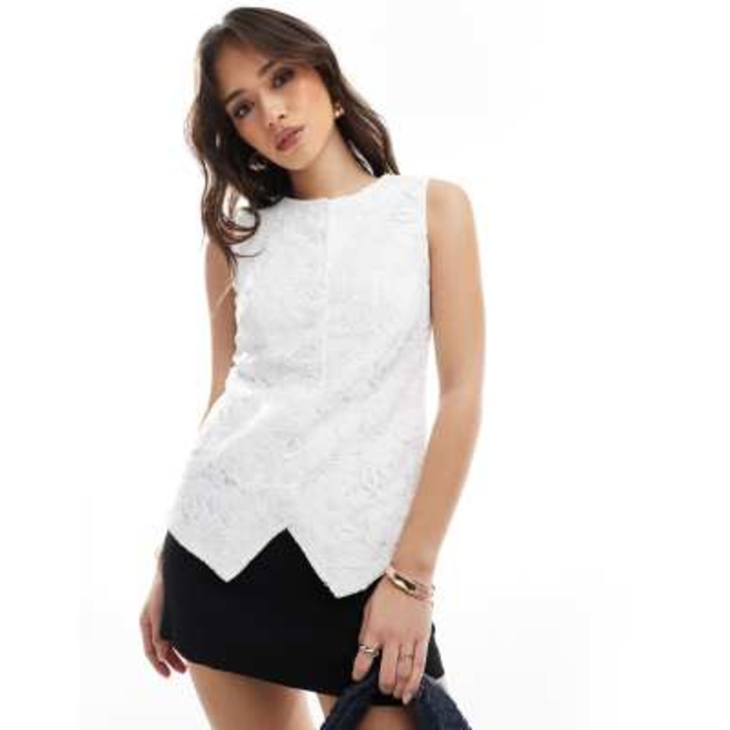 4th & Reckless eyelet lace button through vest in white